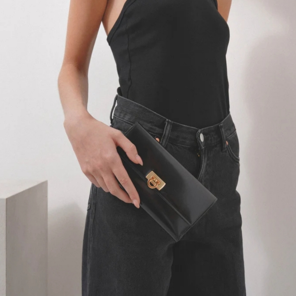 Ferragamo leather wallet - Picture 2 of 9